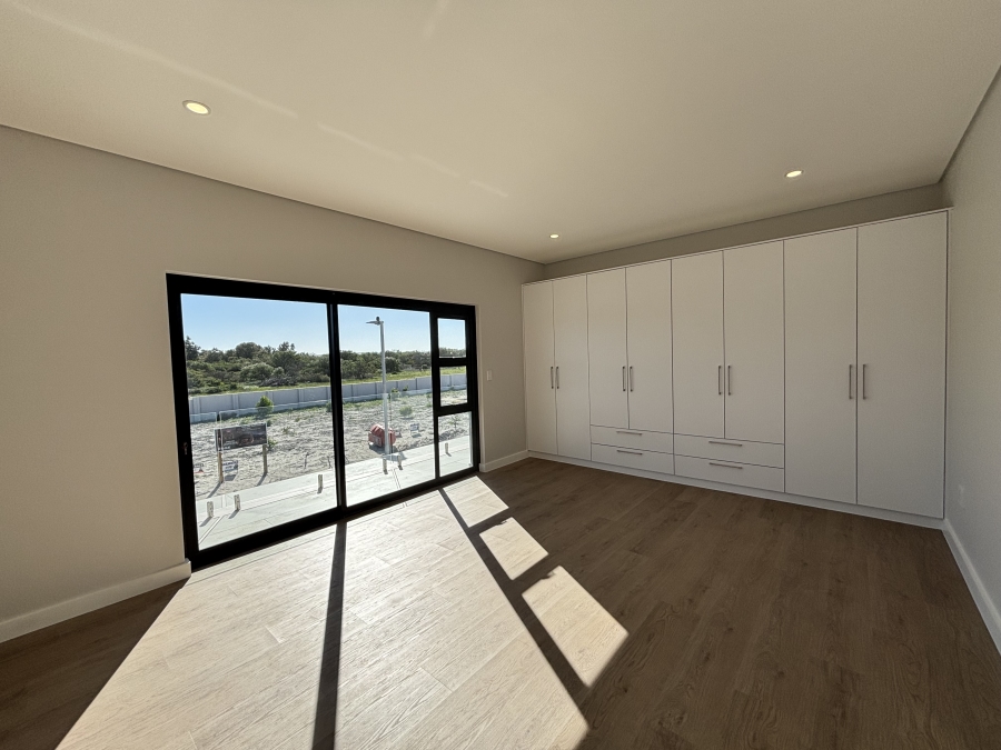 4 Bedroom Property for Sale in Sandown Western Cape